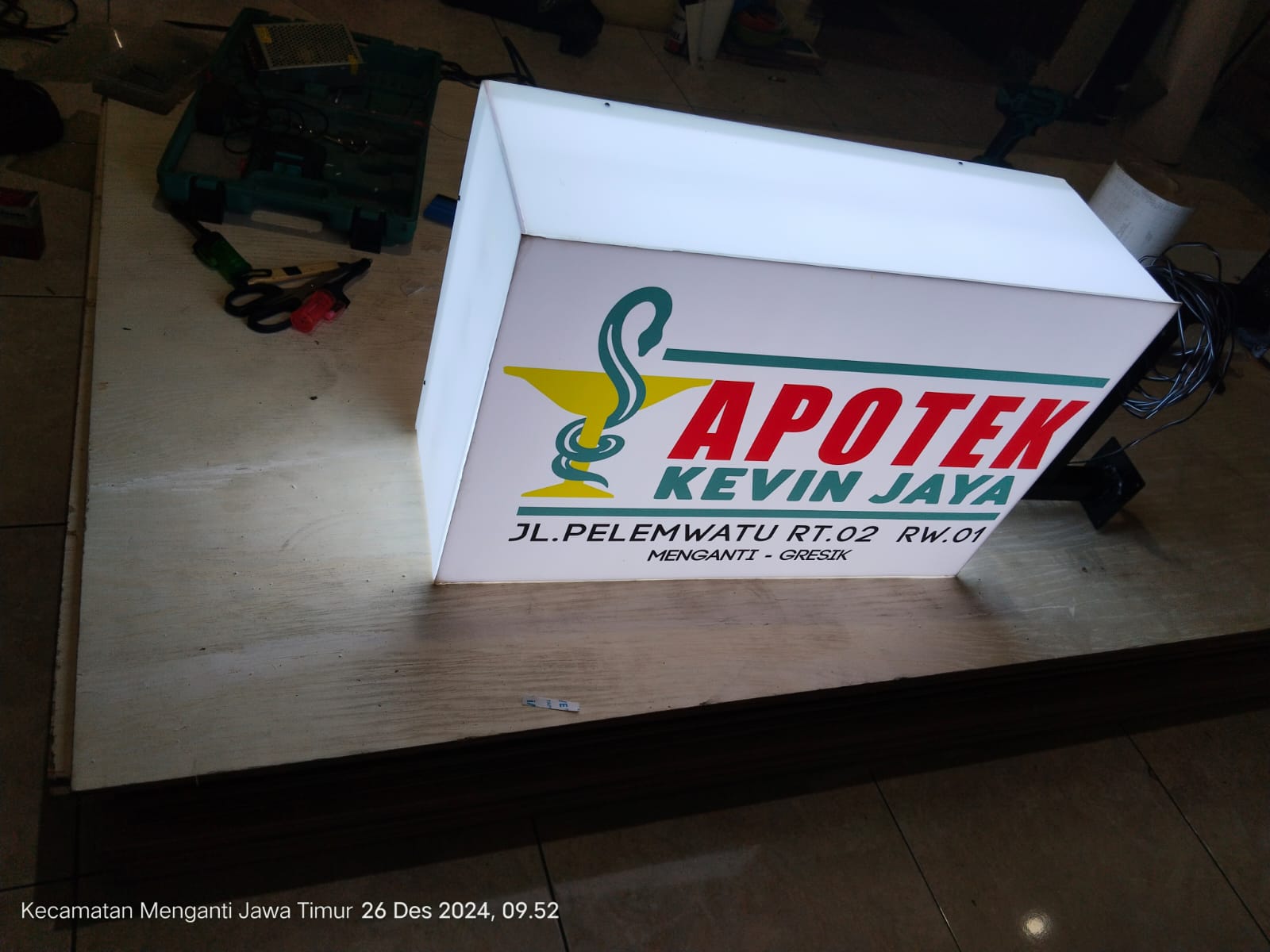 Box Papan Nama